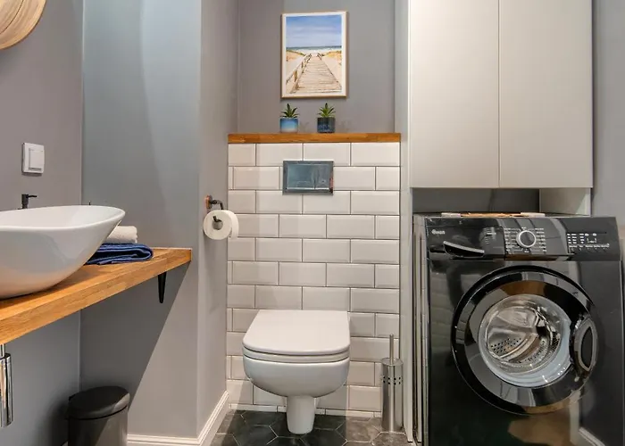 Amber With Parking By Rentujemy * غدانسك